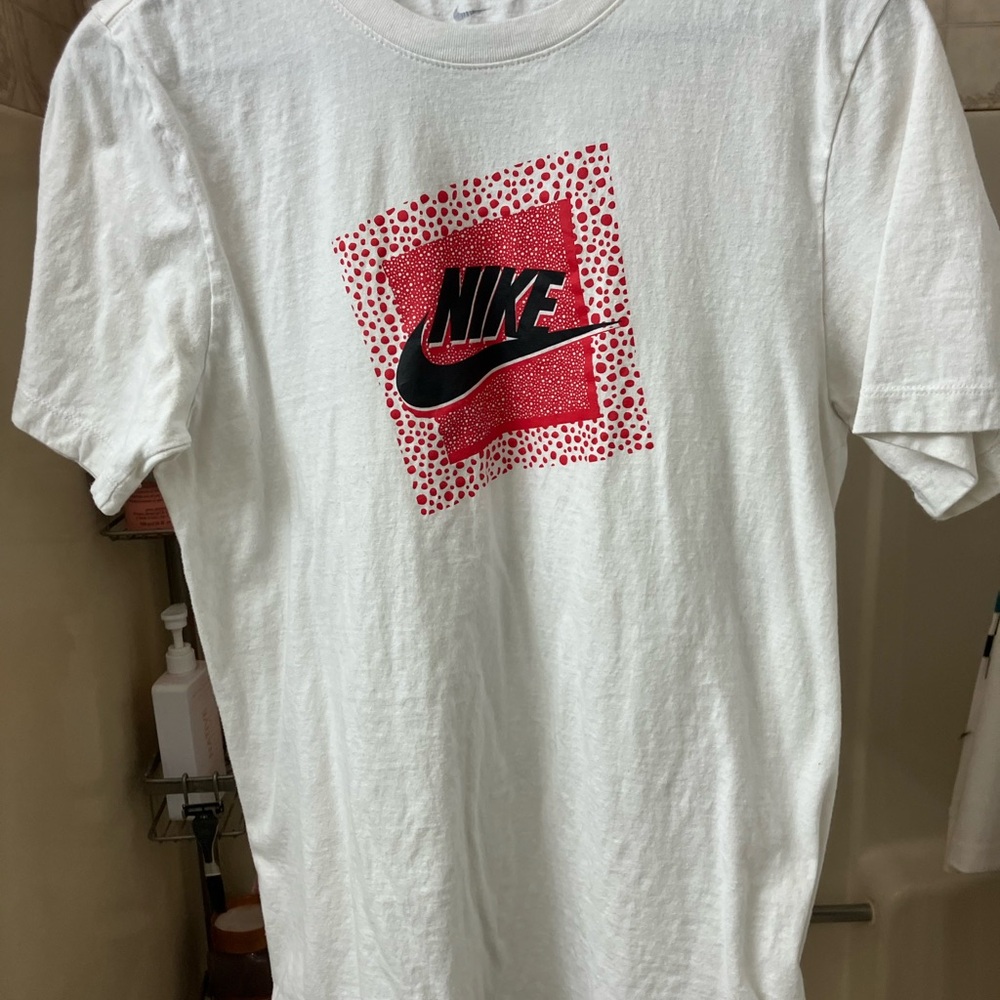 Nike Red and White Short Sleeve Tee with Iconic Swoosh